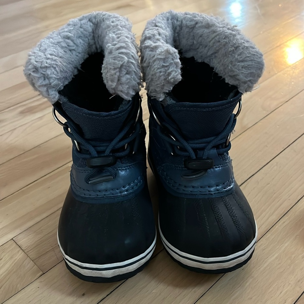 Sorel toddler boy winter boots size 9T